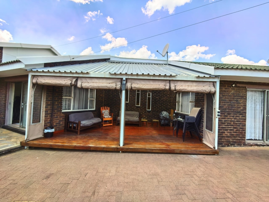 4 Bedroom Property for Sale in Vaalpark Free State